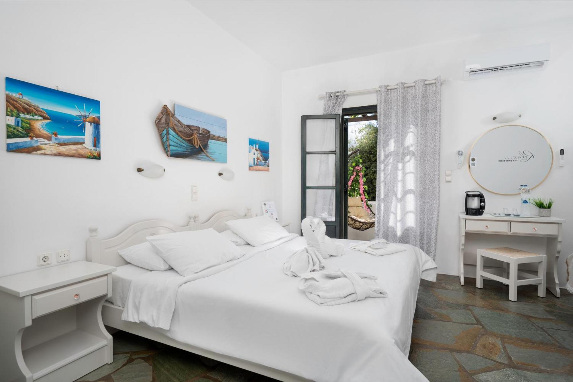 Eleni Rooms Парос Экстерьер фото