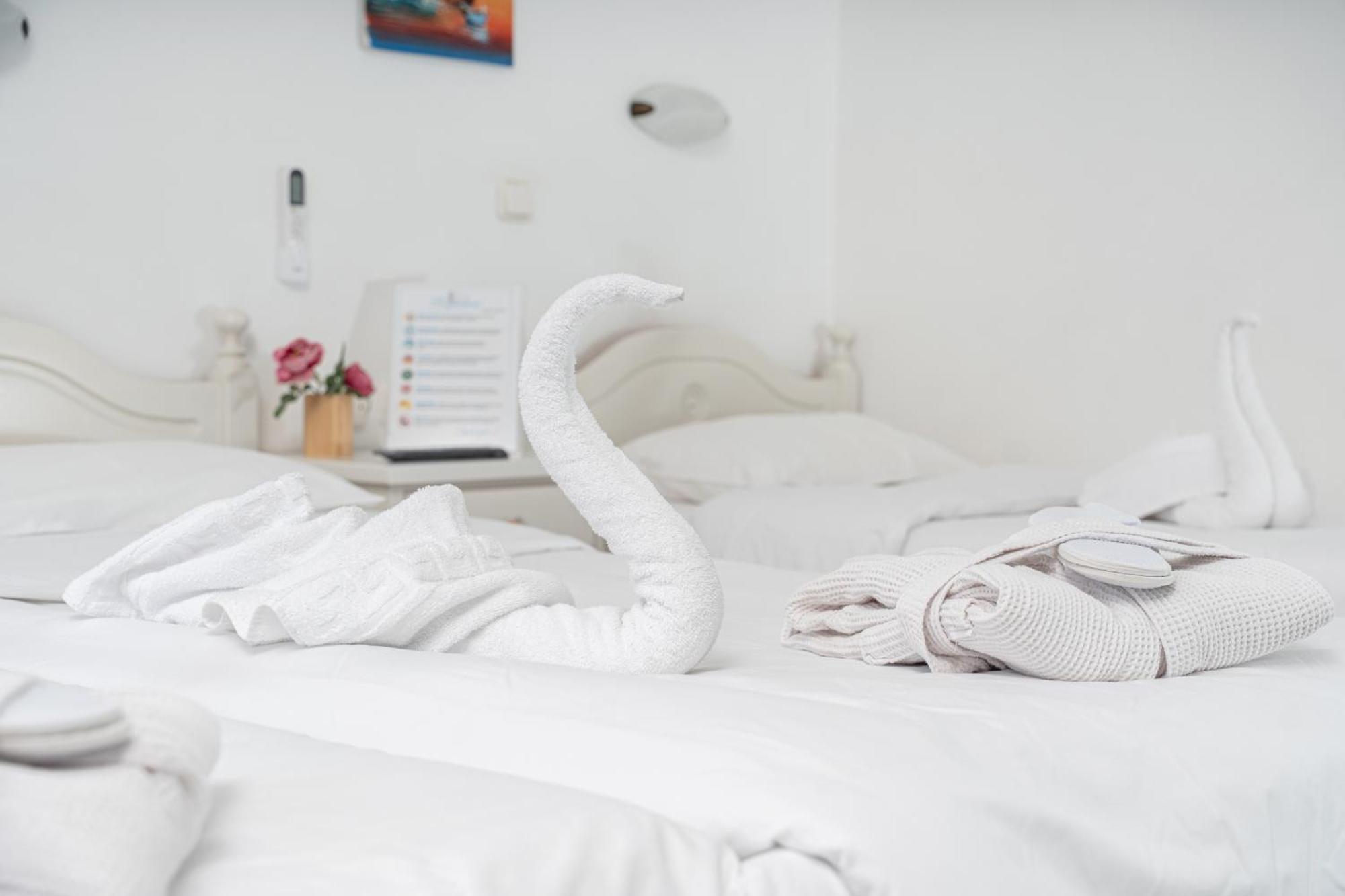Eleni Rooms Парос Экстерьер фото