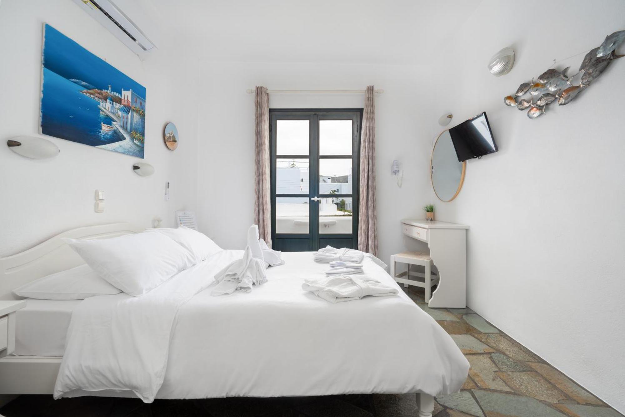 Eleni Rooms Парос Экстерьер фото